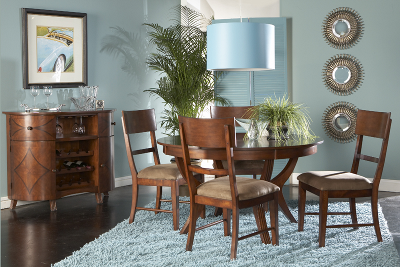 Real estate listing photo, dining room