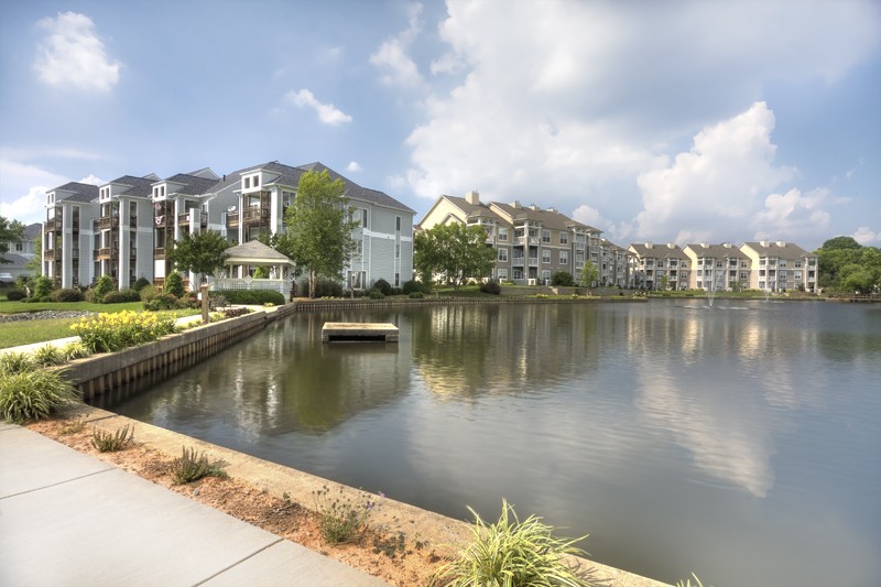 Real estate photography: lakefront and luxury listing